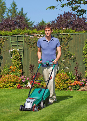 Cordless tools play a special role for Bosch’s garden business.
