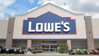 Lowe's sales down 5.5 per cent in first quarter